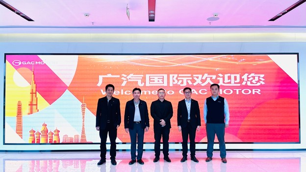 在國家“一帶一路”政策和加強發展中亞經濟的大背景下，經粵科云與廣汽國際雙方領導和團隊的多次溝通協調，就共同開拓中亞各國和俄羅斯的新能源產品市場，促進雙邊貿易，協同中歐班列國際物流打造一站式跨境“廣東-中亞”數字化供應鏈經貿平臺等，達成一系列合作，并于2024年1月5日正式簽署戰略合作協議。